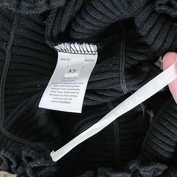 Are you am I AYAI Tiiu Crop Top Long Sleeve XS - Picture 4 of 4